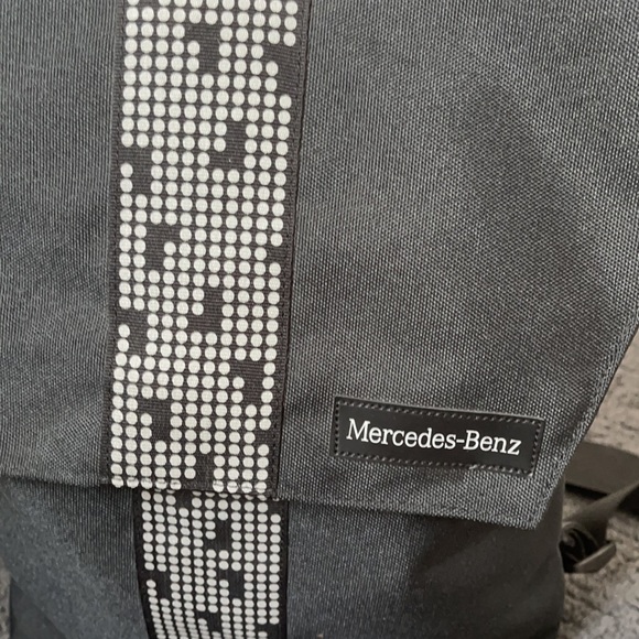 Mercedes Benz canVas backpack - Picture 2 of 6